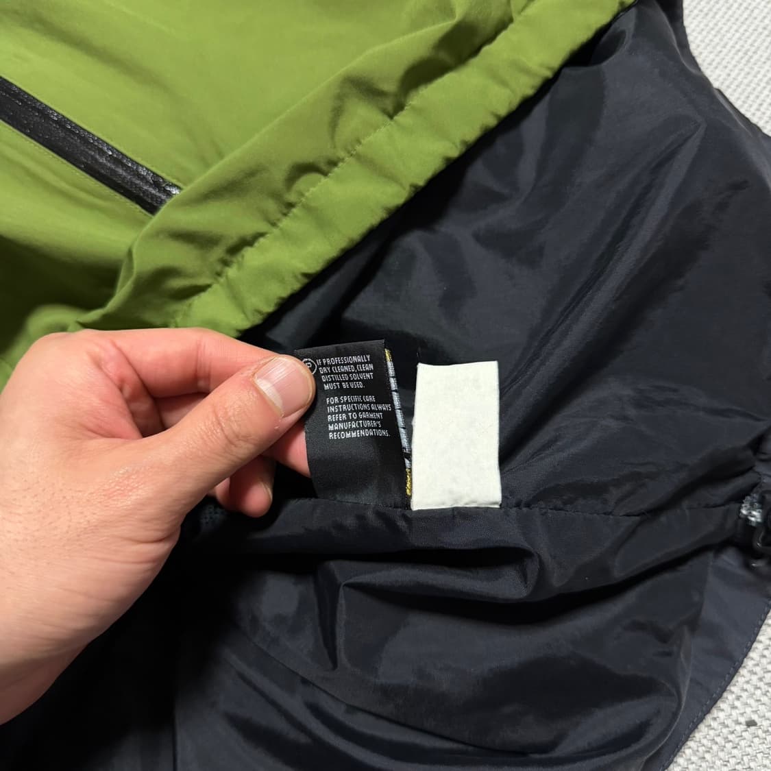 컬럼비아 티타늄 고어텍스 바람막이 자켓 상품이미지5