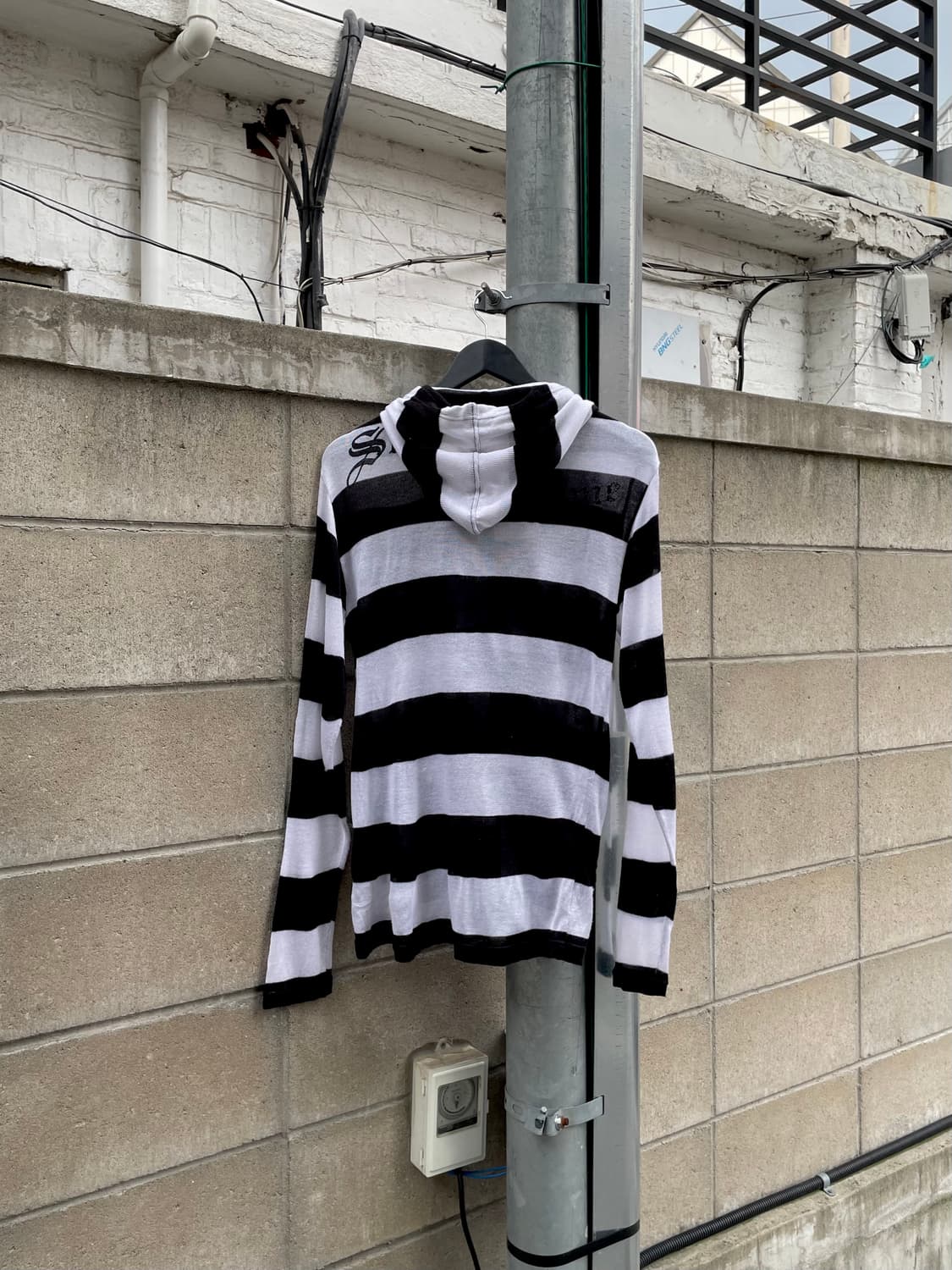 스트라이프 시스루 레터링 후드집업  상품이미지4