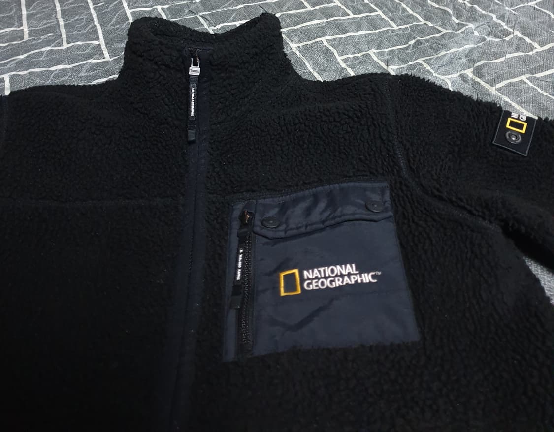 내셔널지오그래픽 스탠드넥 뽀글이 짚업자켓 블랙 (S) 상품이미지2