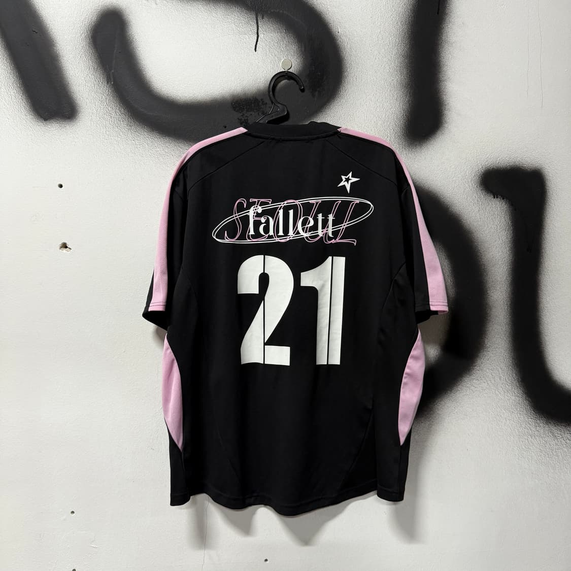 팔렛 fallett 블랙 핑크 배색 블록코어 스포티 반팔 저지 티셔츠 상품이미지2
