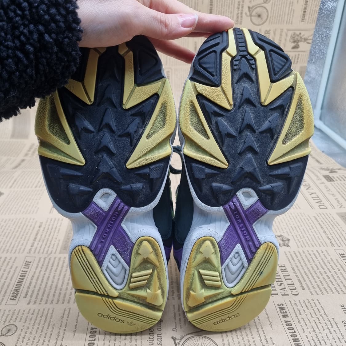 아디다스 Yung-1 레전드아이비 여성운동화235 상품이미지3