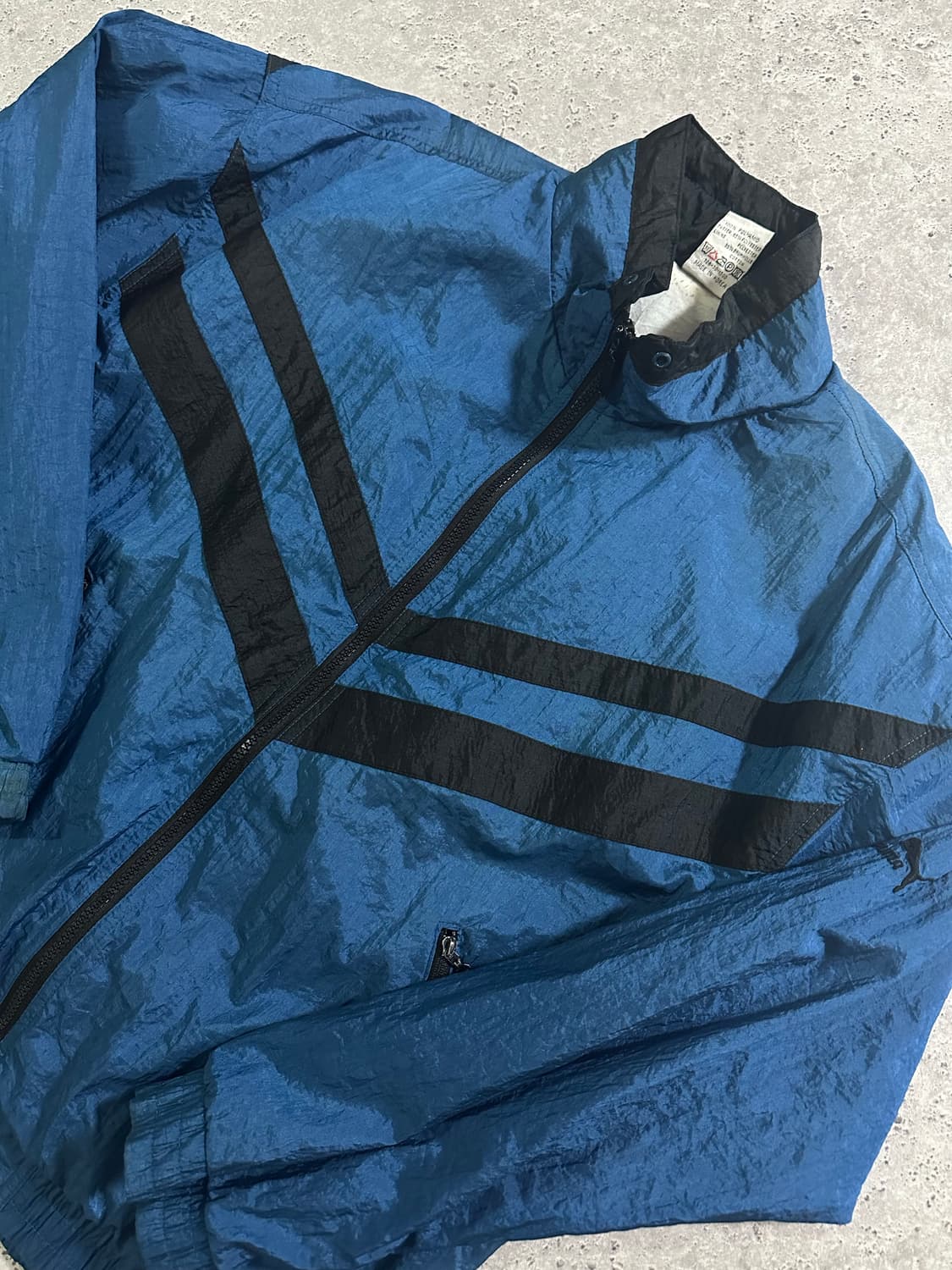 90s Puma 블루 블랙 쉐브론 윈드브레이커 상품이미지1