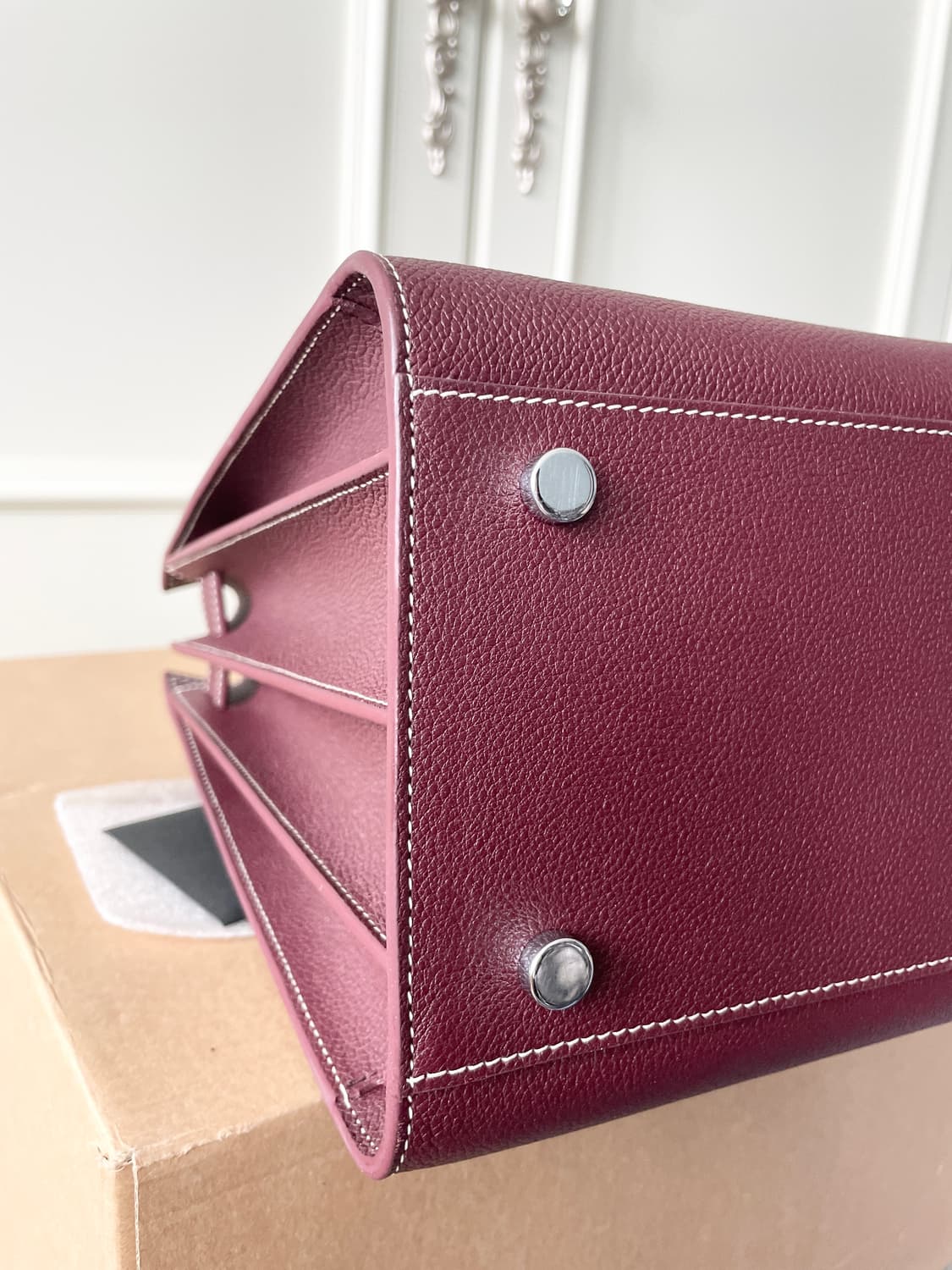 (새상품) 생로랑 삭드쥬르 S 사이즈 (스티치 한정판) 상품이미지5