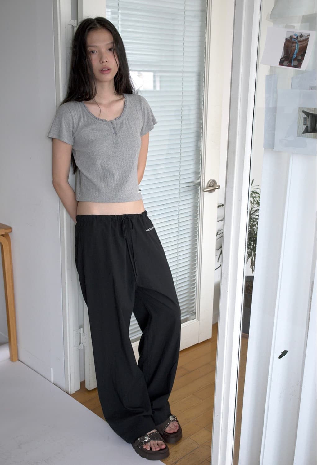 오버듀플레어 BUTTON EYELET T-SHIRT 상품이미지1