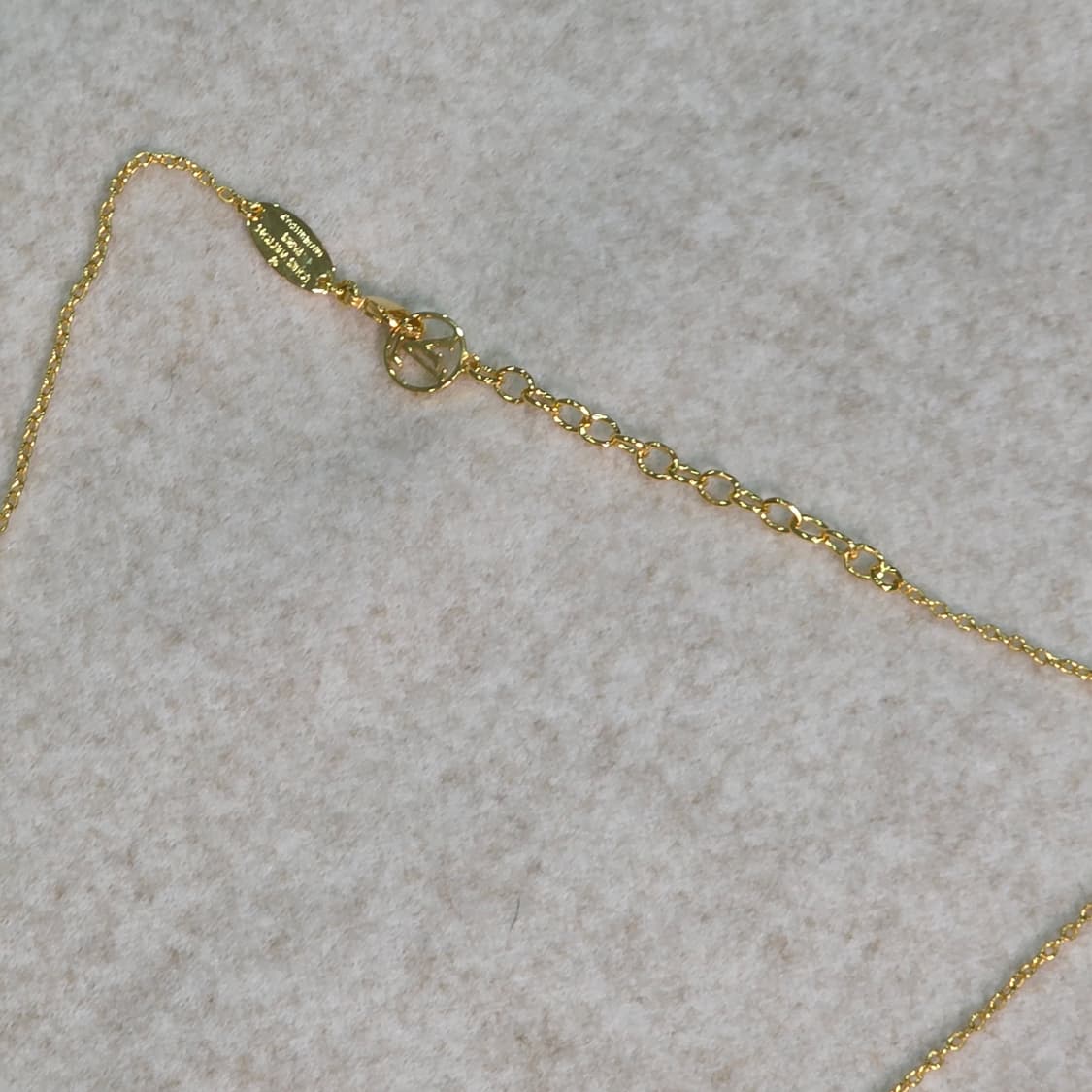 루이비통 에센셜 v 목걸이 상품이미지6