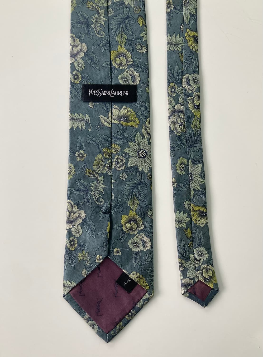 입생로랑 넥타이 상품이미지2