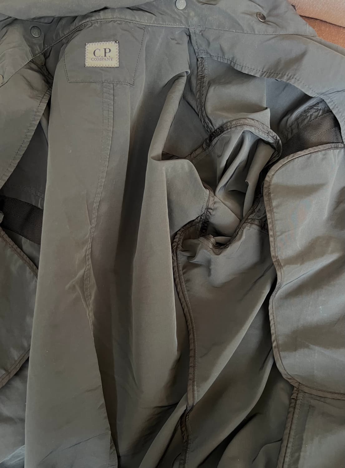 CP컴퍼니 남성 차콜그레이 고글후드점퍼 고글자켓 상품이미지6