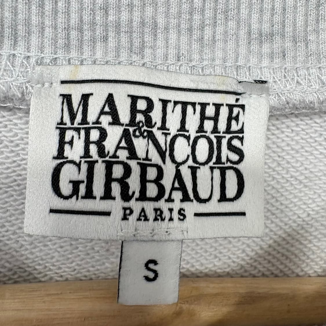 마리떼프랑소와저버 크롭 맨투맨 상품이미지3