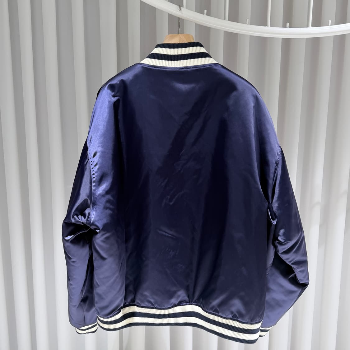 60 / 루이비통 리버스 베이스볼 퍼렐 블루종 자켓 / 미사용 상품이미지4