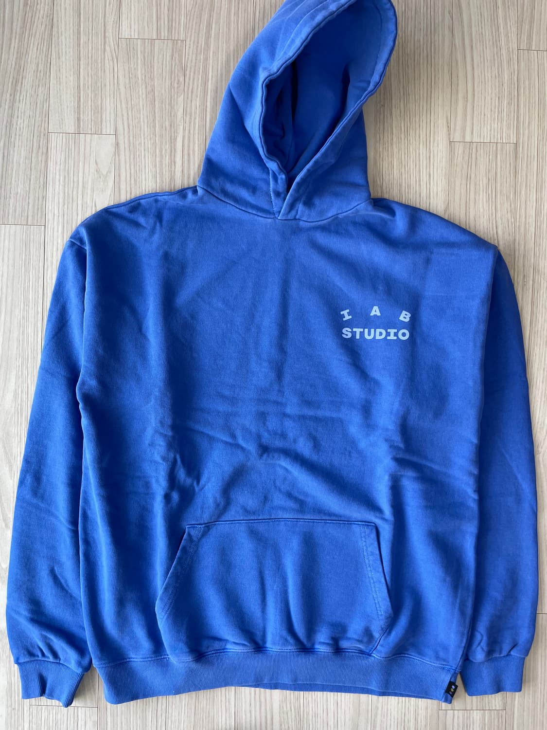 [새상품] 아이앱 스튜디오 피그먼트 후드 로얄 블루 상품이미지2