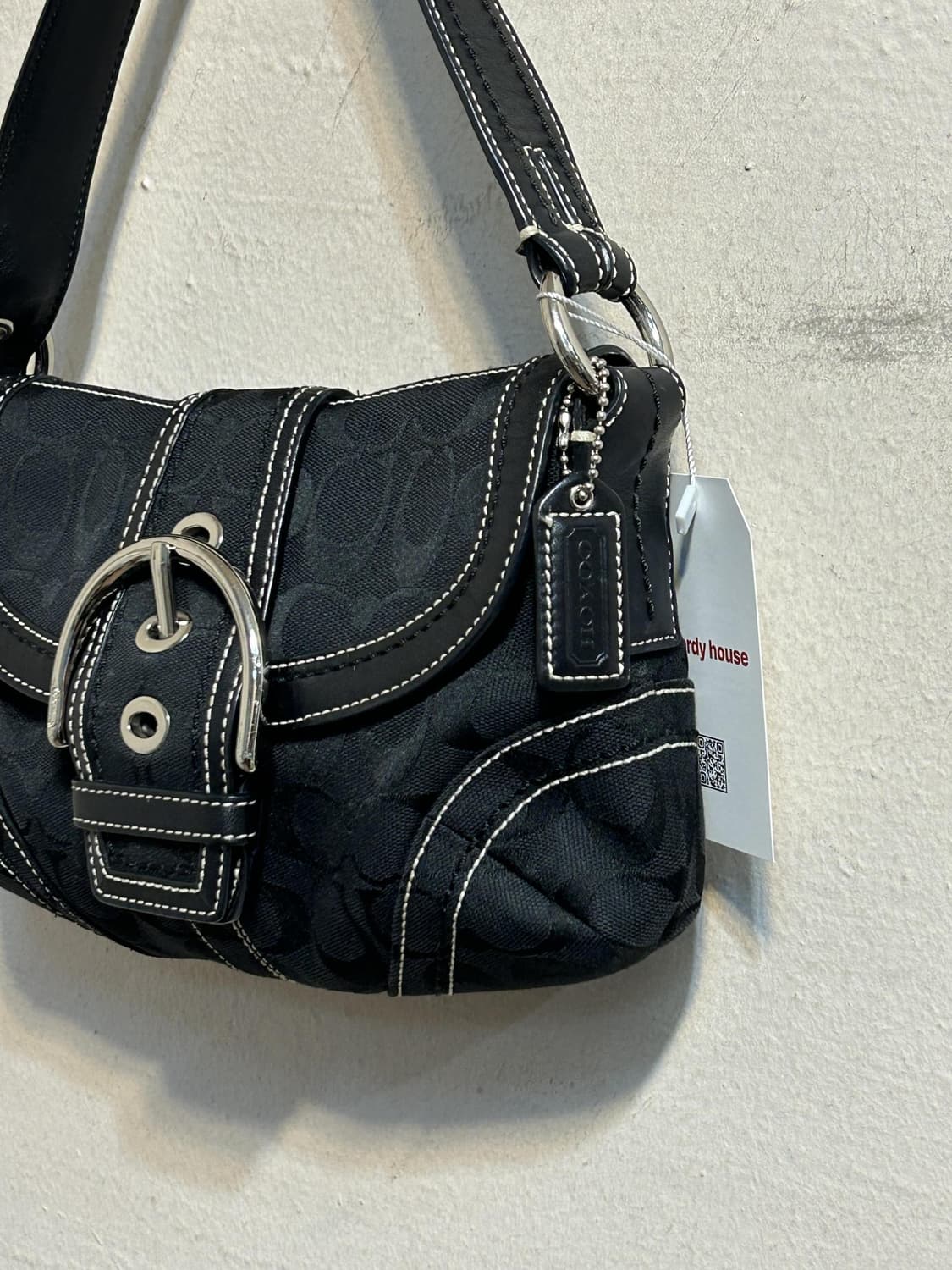 코치 시그니처 버클 숄더백 상품이미지3