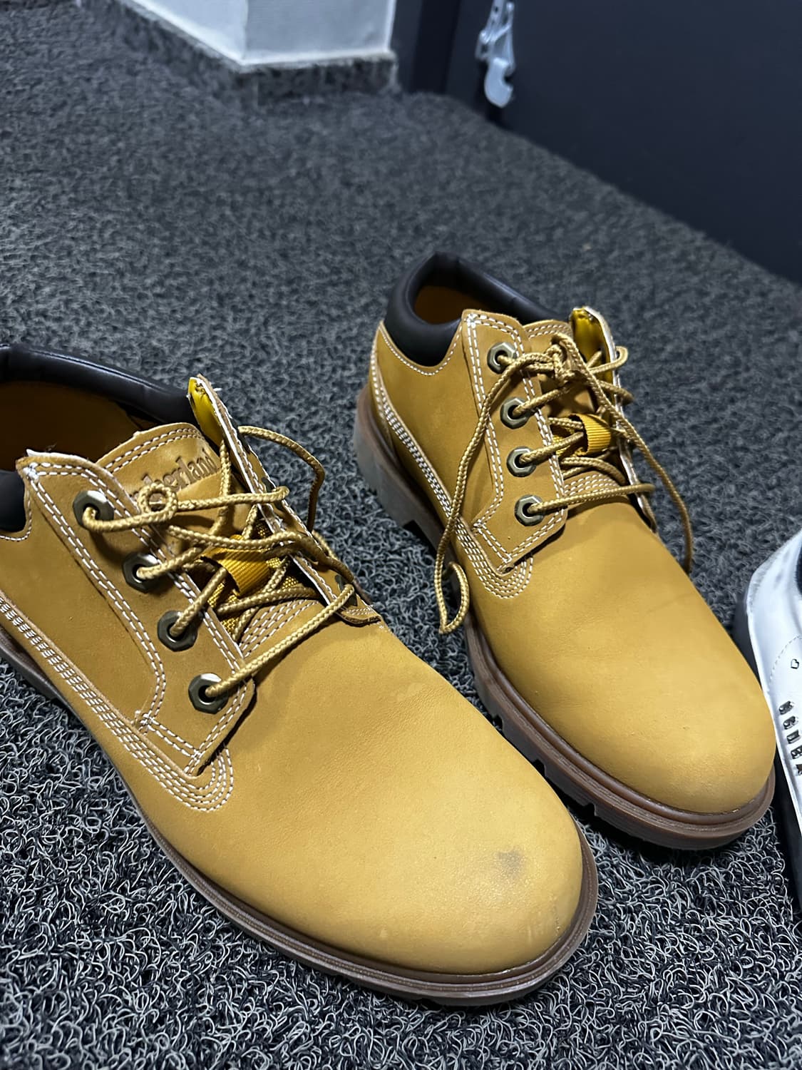 팀버랜드 클래식 부츠 위트브라운 상품이미지2