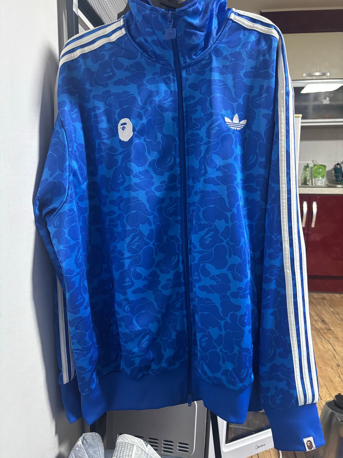 베이프 아디다스 트랙탑 상품이미지1