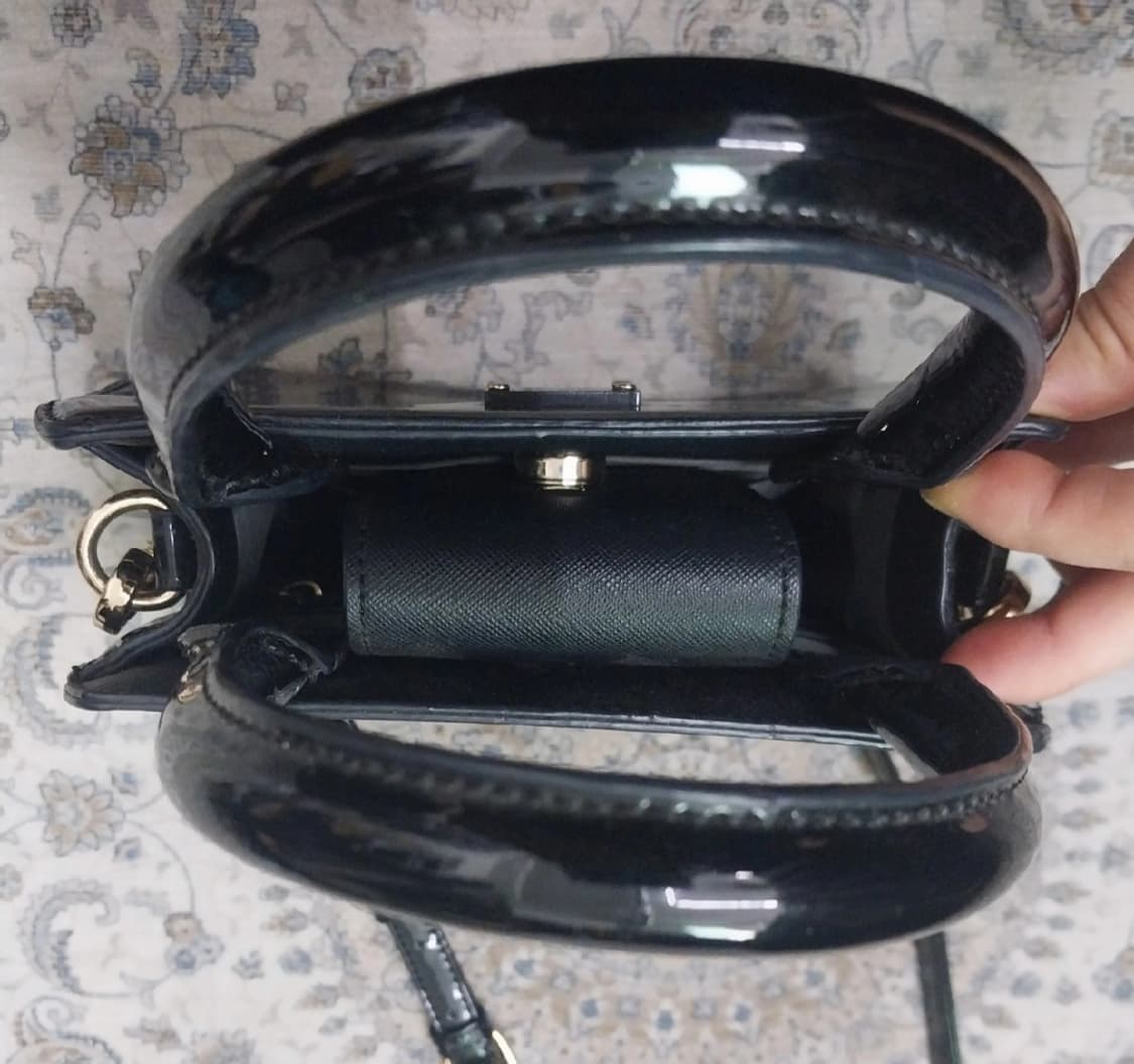 폴스부띠끄 에나멜 미니 크로스백 상품이미지3