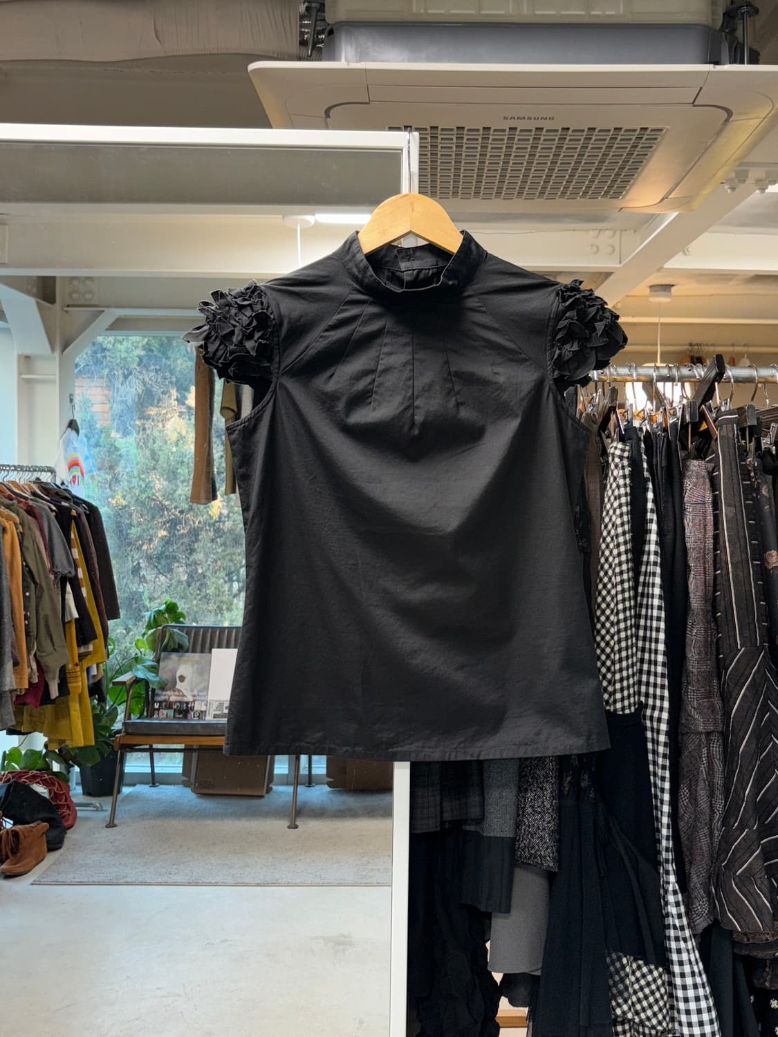 아츠로 타야마 프릴 셔츠 상품이미지1