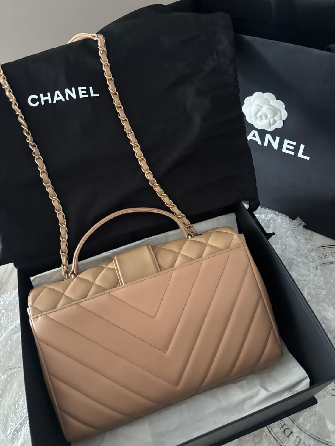 샤넬 트렌드cc탑핸들 플랩백 라지 상품이미지4