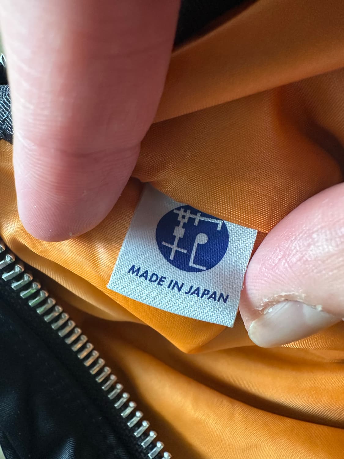 PORTER 요시다 포터 반달 숄더백 블랙 상품이미지10