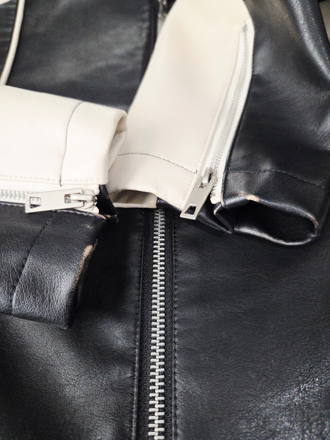 LAFUDGE OUR WOMAN 투톤 리얼레더 라이더 자켓 상품이미지8