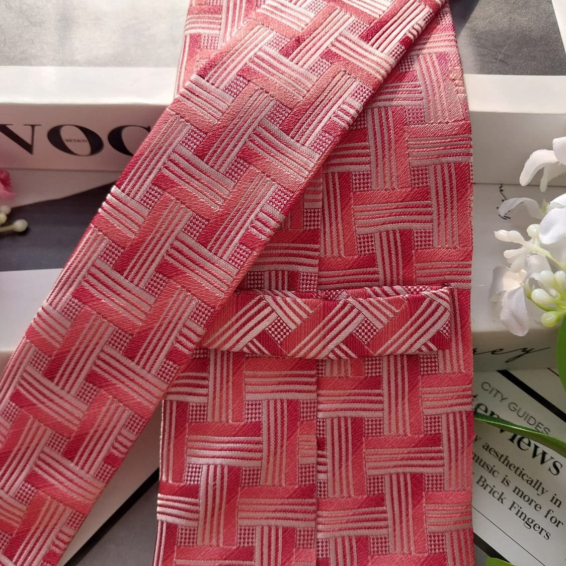 제냐 실크 레드 기하 자카드 넥타이 9.1cm A+등급 K1842
 상품이미지6