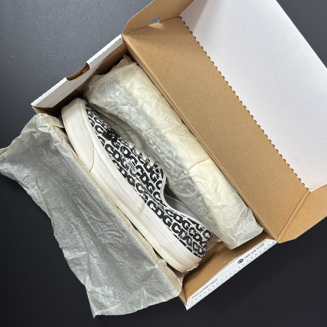 반스 볼트 X CDG 어센틱 상품이미지9