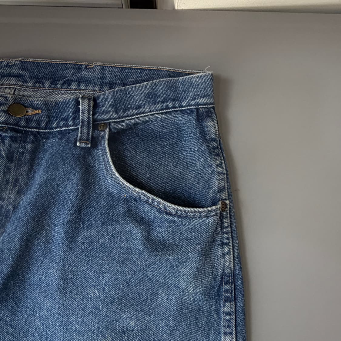 (38) 랭글러 레귤러핏 중청 데님팬츠 상품이미지3