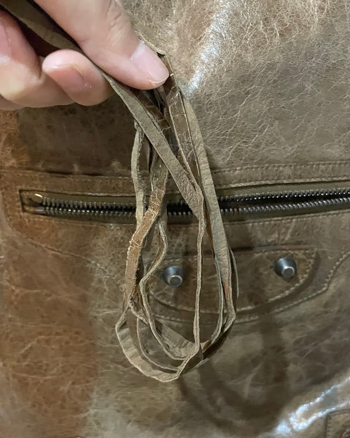 발렌시아가 모터크로스 베사체 크로스백 상품이미지10