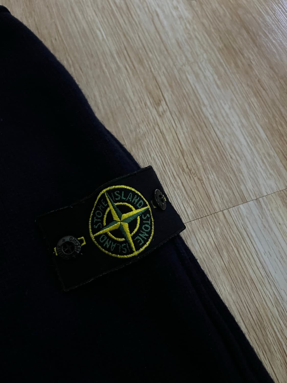 스톤아일랜드 니트집업 상품이미지2