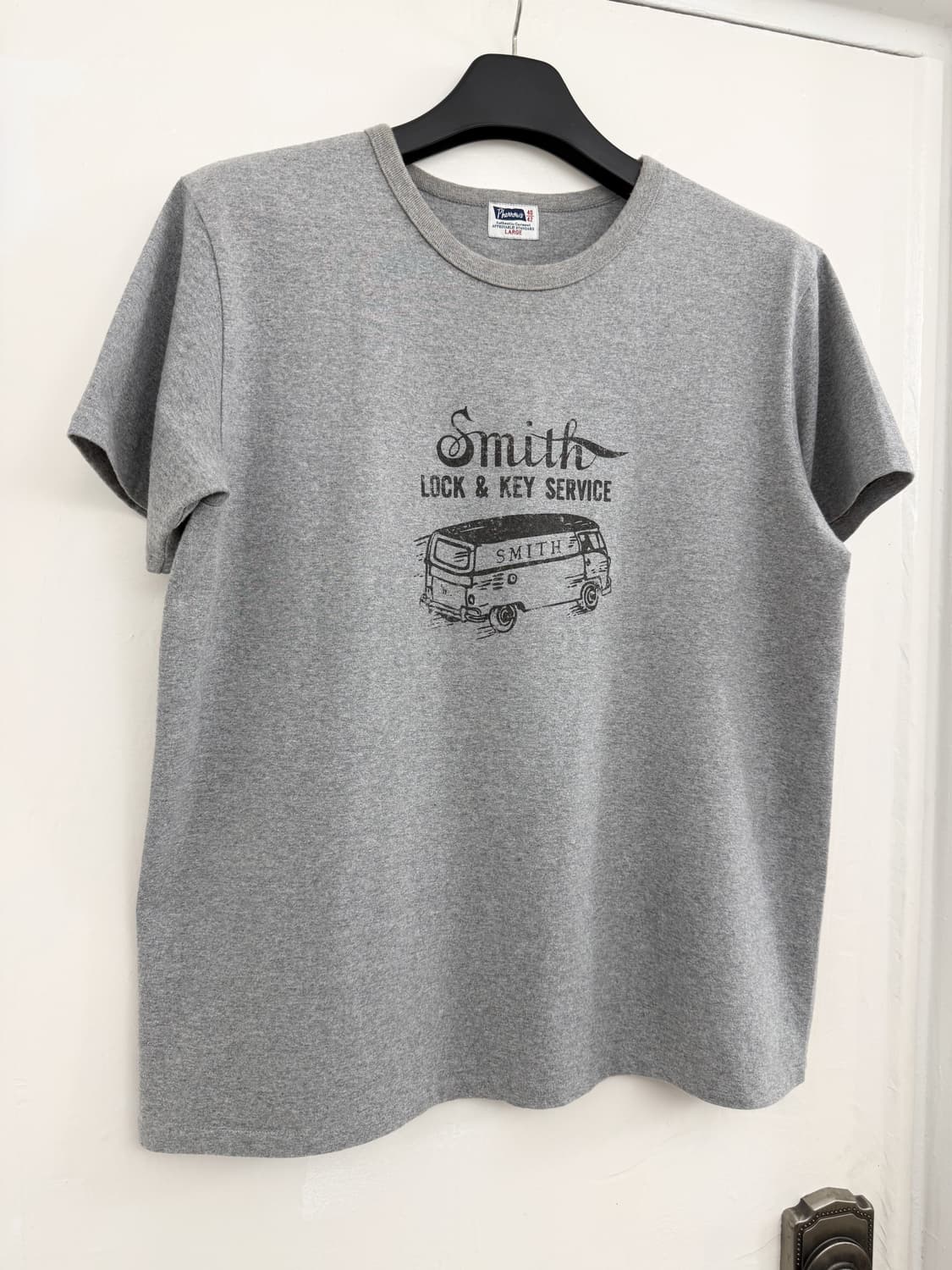 Pherrow’s Smith Lock & Key T-Shirt 상품이미지3