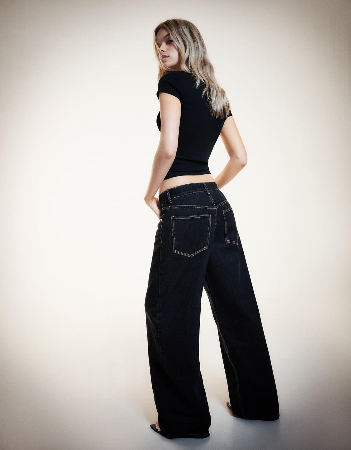 새상품)bershka 버쉬카 보이프렌드 진 다크 그레이 상품이미지2