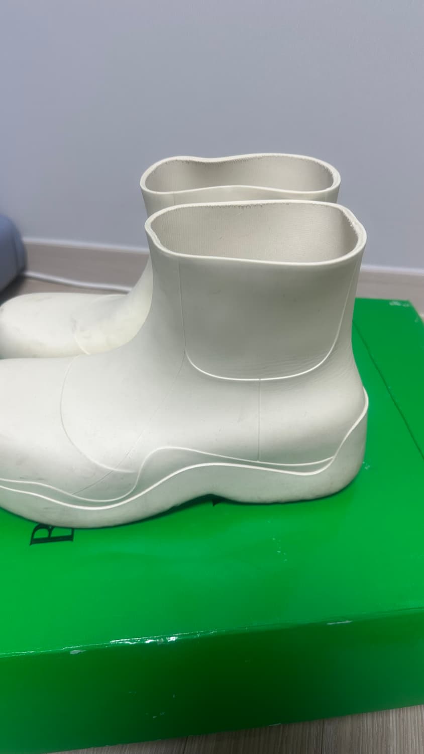 보테가베네타 퍼들부츠41사이즈 판매합니다 상품이미지5