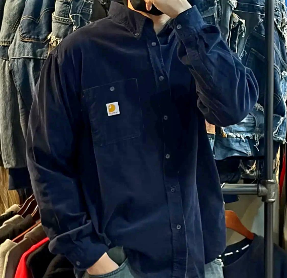 칼하트 네이비 색상 셔츠  상품이미지1