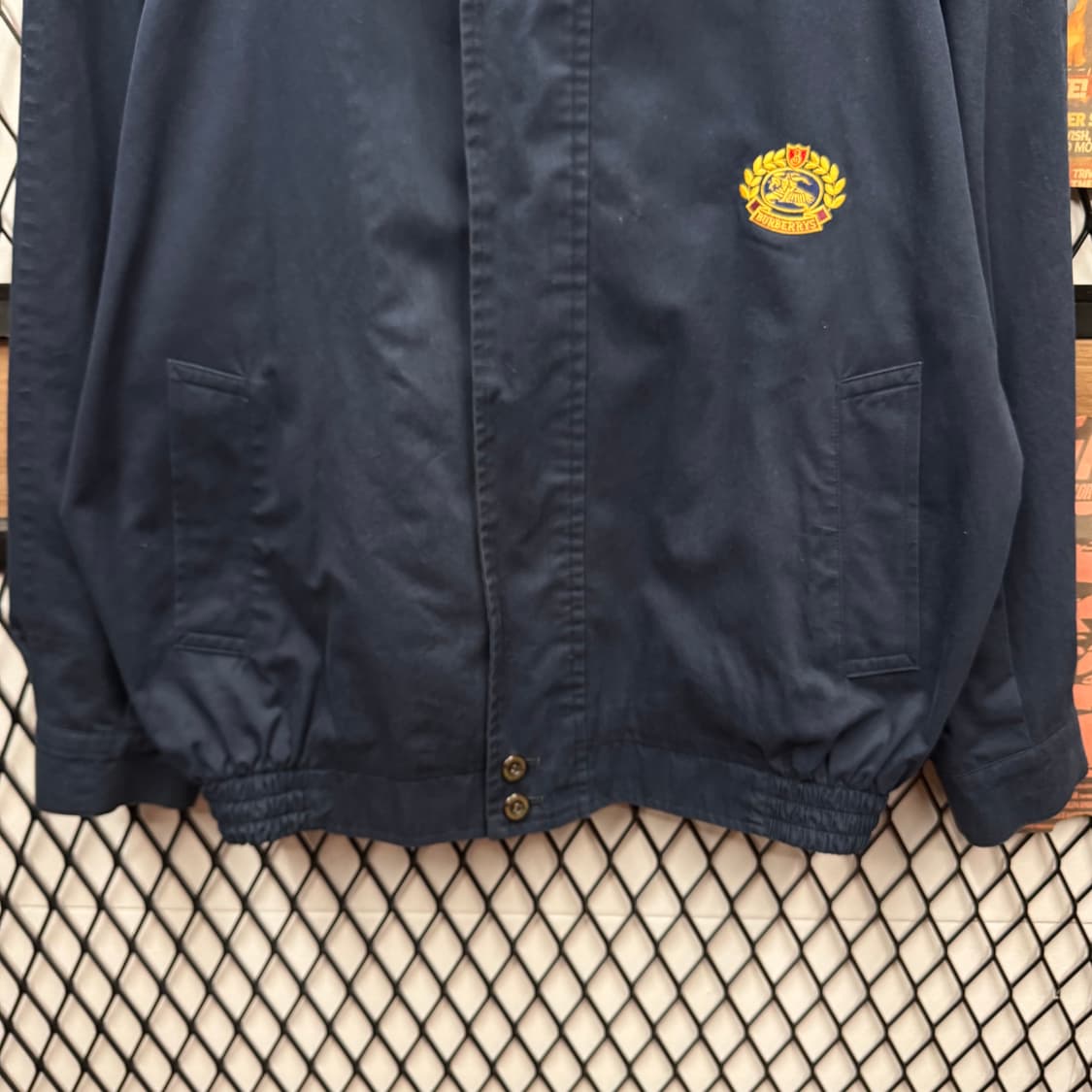 80s 버버리 블루종 자켓 전면 월계수 기사 로고 포인트 네이비 상품이미지4
