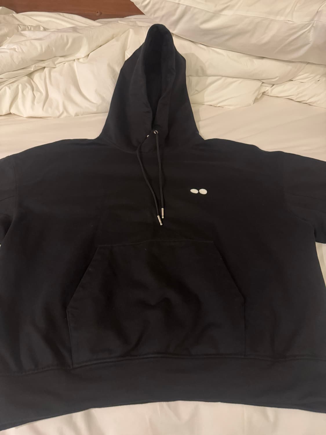 송지오 후드 블랙 팝니다. 50사이즈 상품이미지3