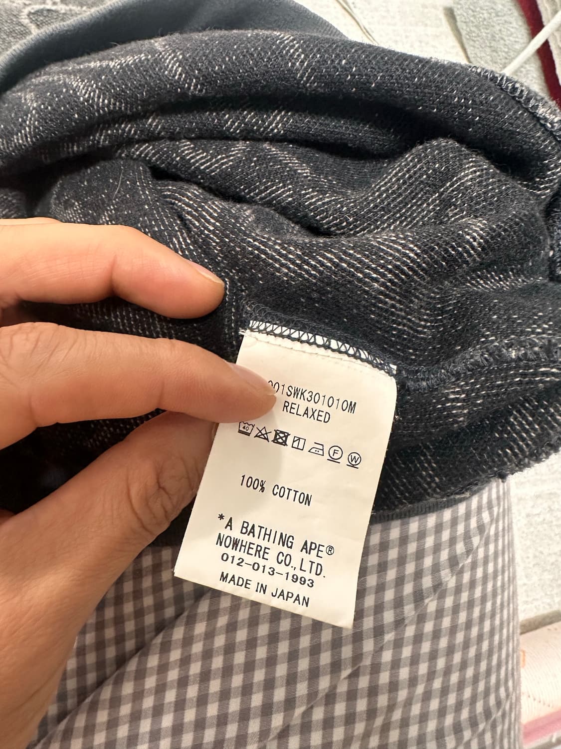 베이프[bape]네온 카모 스웻 상품이미지4