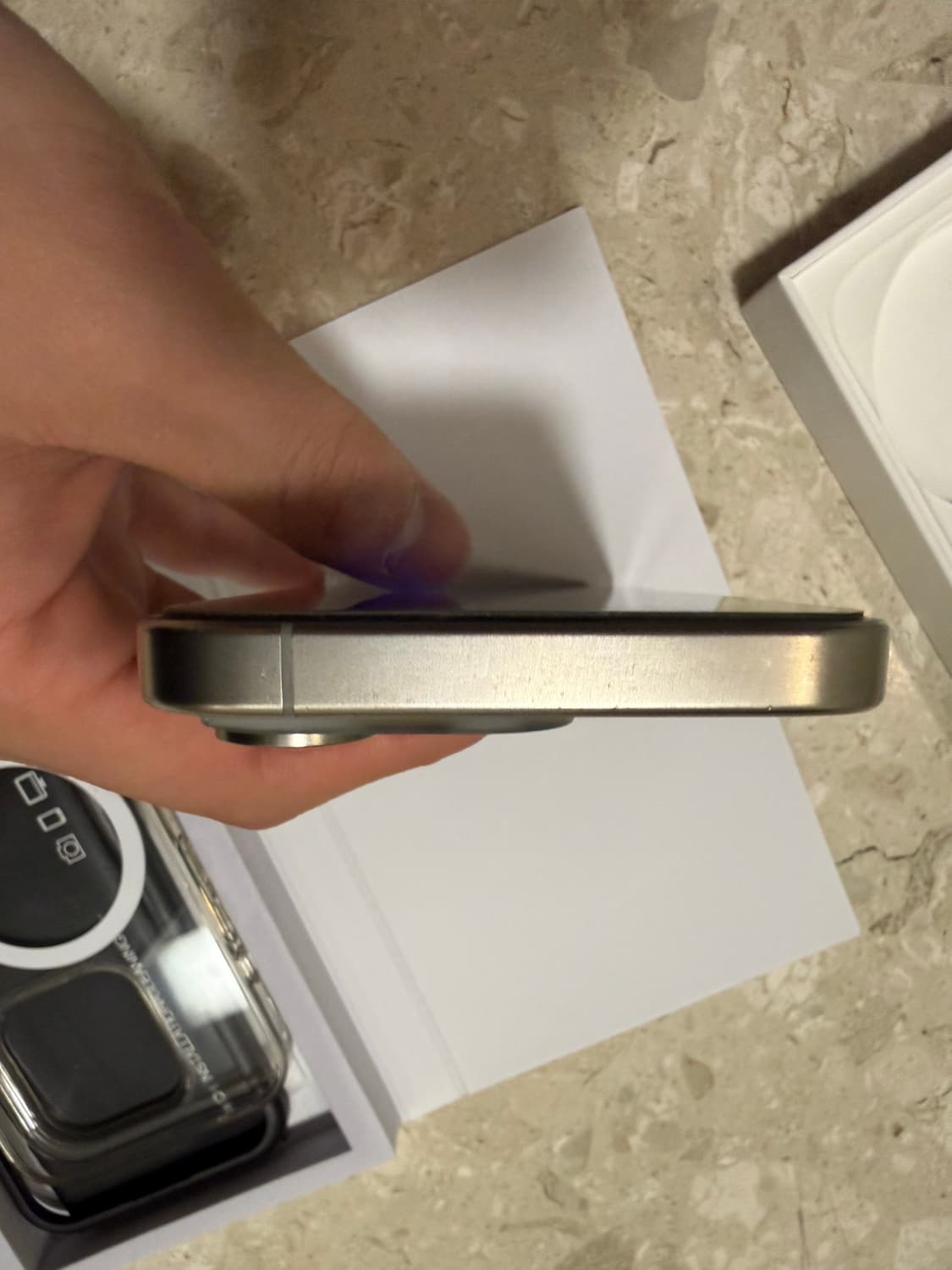 아이폰 15프로 128기가 네추럴 티타늄 상품이미지6