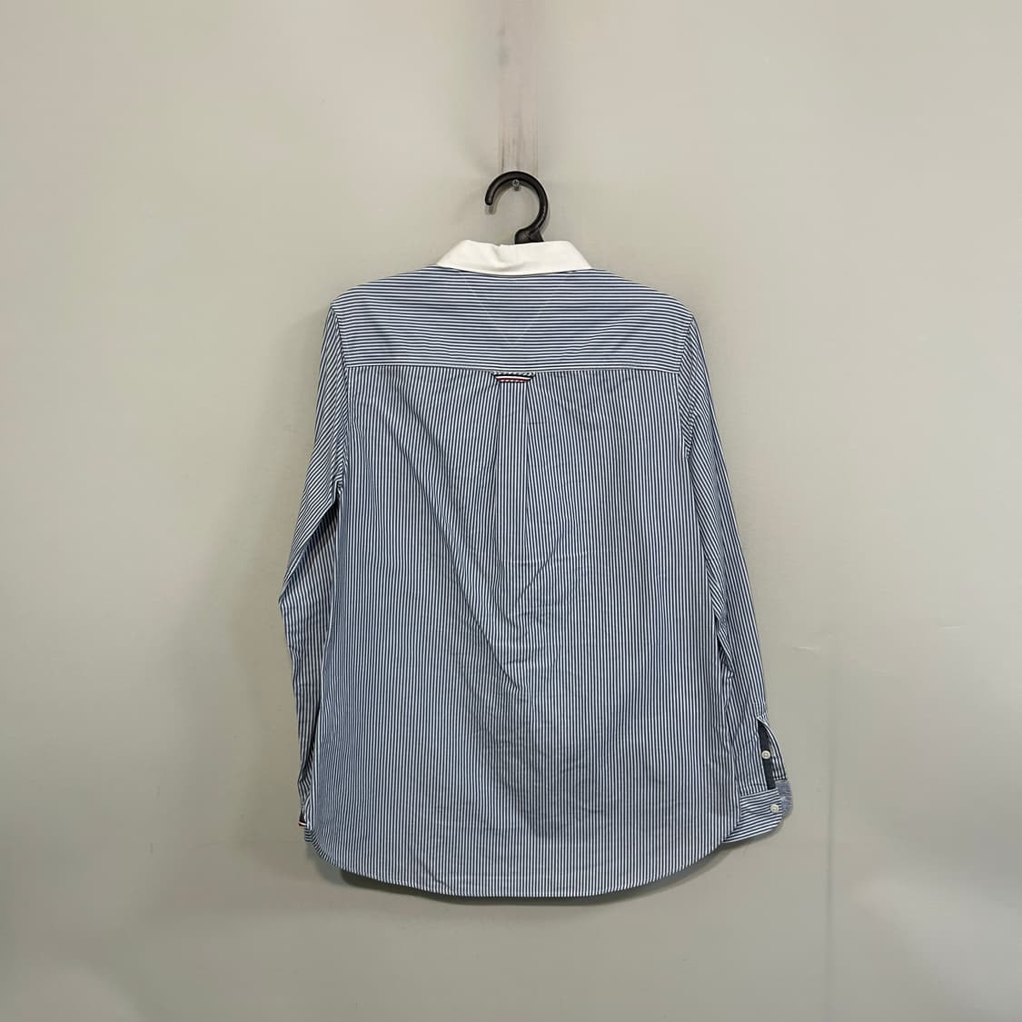 타미힐피거 여성 셔츠 남방 M 상태최상 상품이미지3