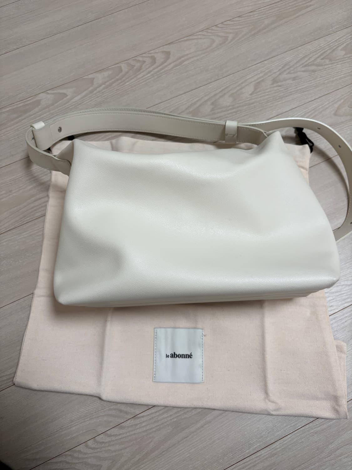 르아보네 가티백 화이트 상품이미지3