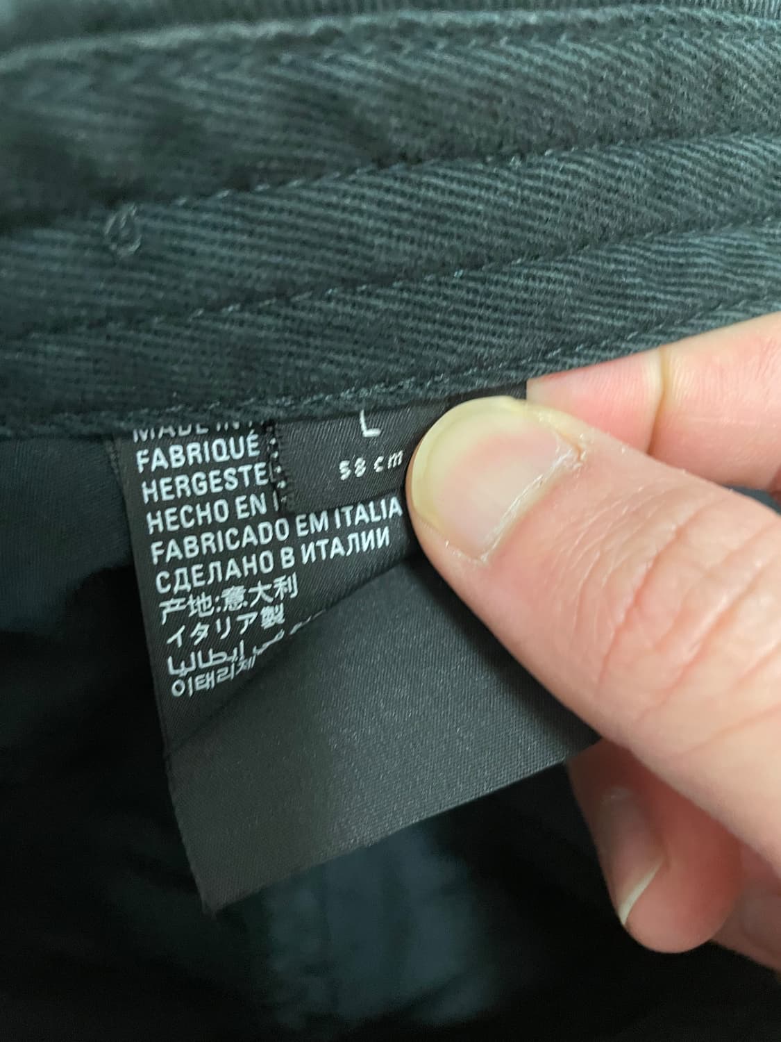 발렌시아가 웨이브 빈티지 볼캡 L사이즈 입니다. 상품이미지4