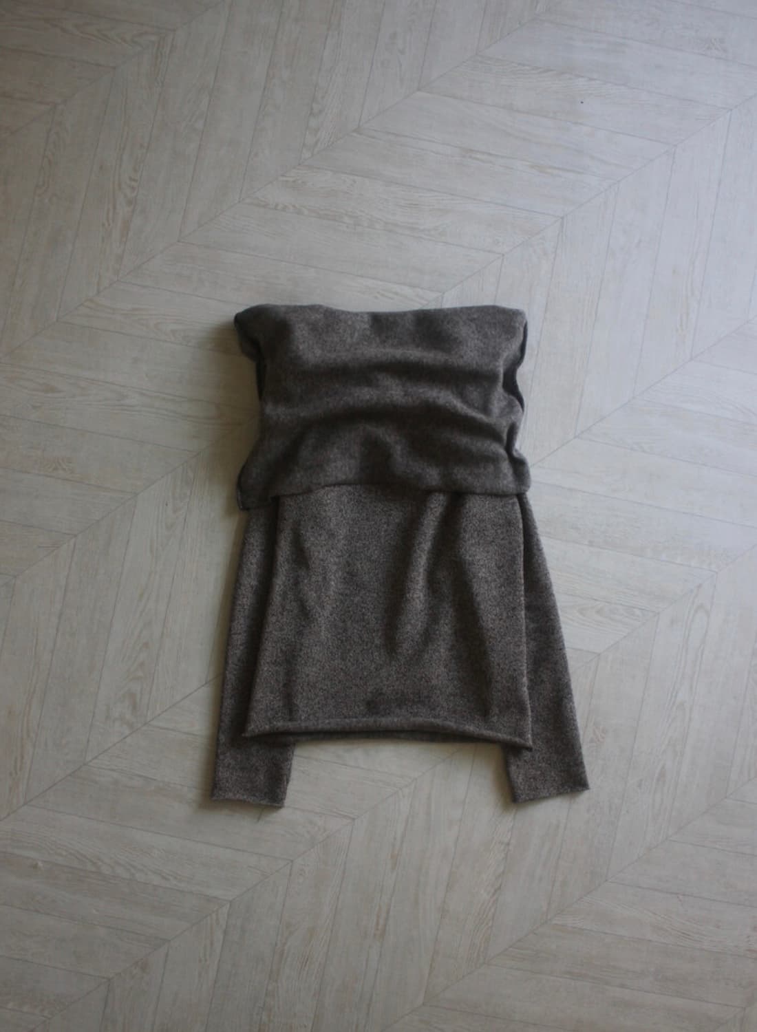 동은 looooing neck knit top2, brown 상품이미지8