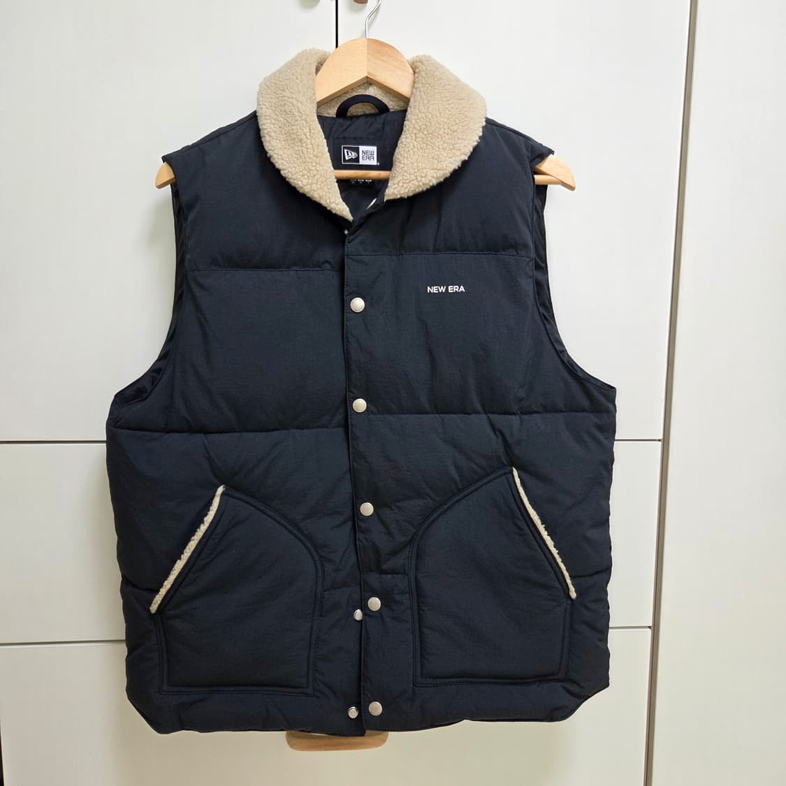 뉴에라 미드나잇네이비 패딩조끼 베스트 95 M 상품이미지1