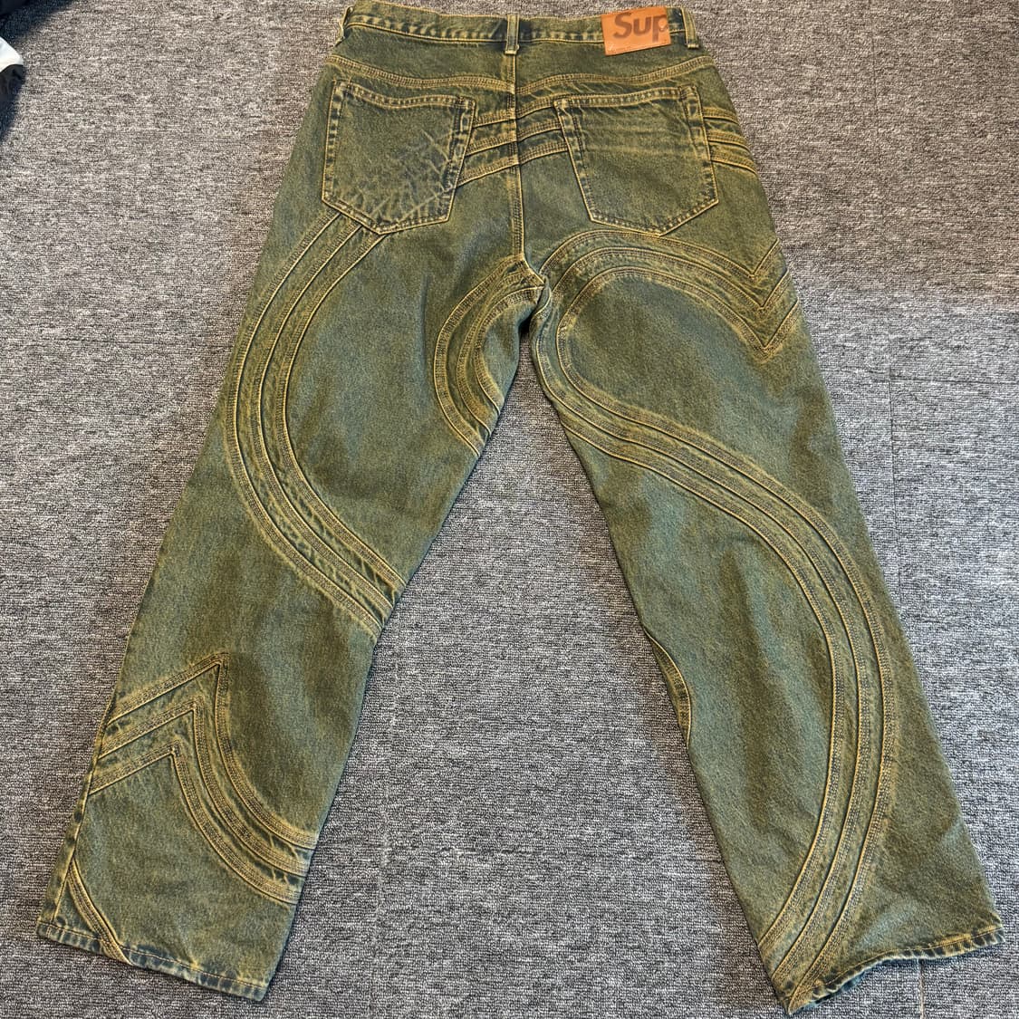 30 슈프림 S 로고 루즈 핏 진 더티 - 24SS 상품이미지2