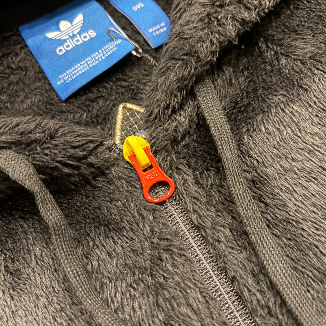 [95] 아디다스 블랙 퍼 후드집업 카모 빅로고 B790 상품이미지5