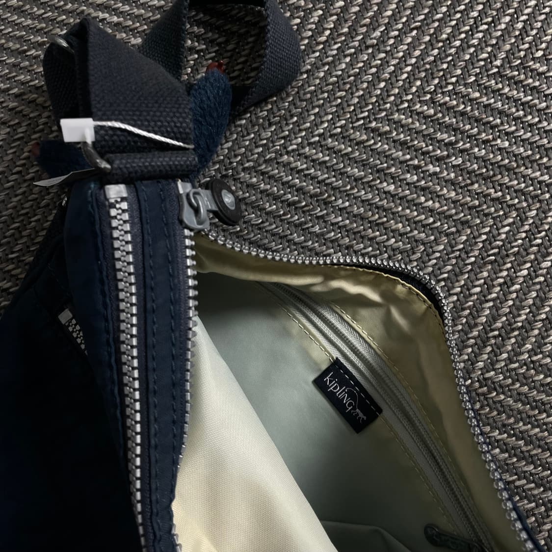 키플링 y2k 키링 올드스쿨 크로스백o 3636 상품이미지4