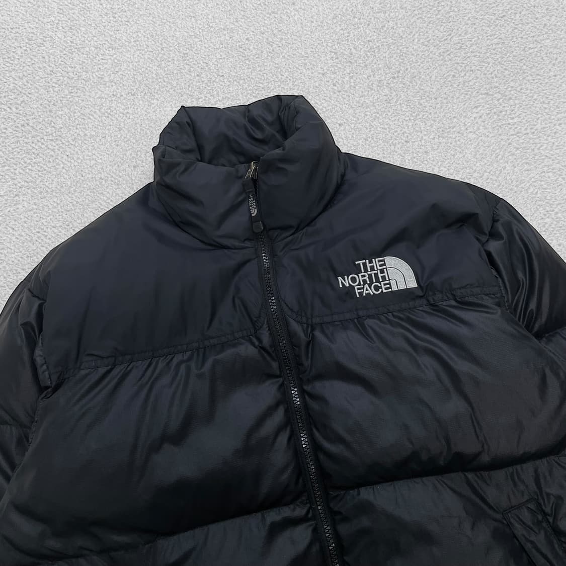 노스페이스 눕시 700 다운 패딩 블랙 상품이미지2