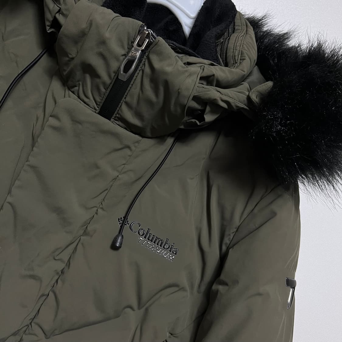 콜롬비아 옴니히트 구스다운 패딩 카키m 상품이미지5