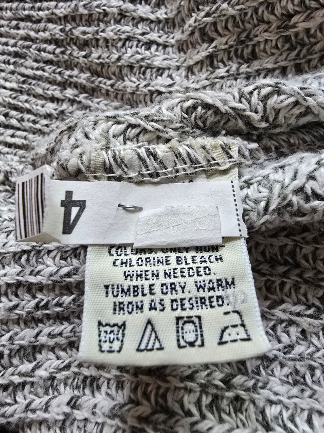 (L.100) 에디바우어 브이넥 니트 스웨터 상품이미지5