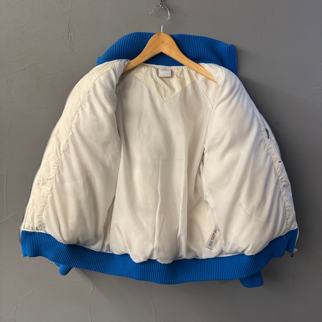 아디다스 빅로고 푸퍼 숏패딩 (L) 상품이미지5