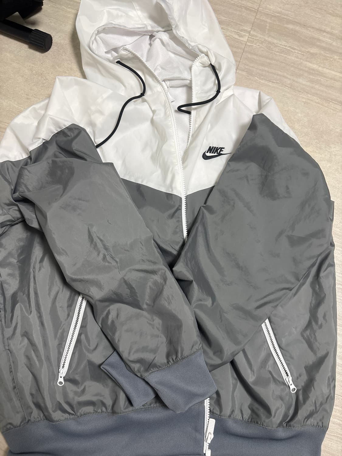 나이키 윈드러너 바람막이 상품이미지2