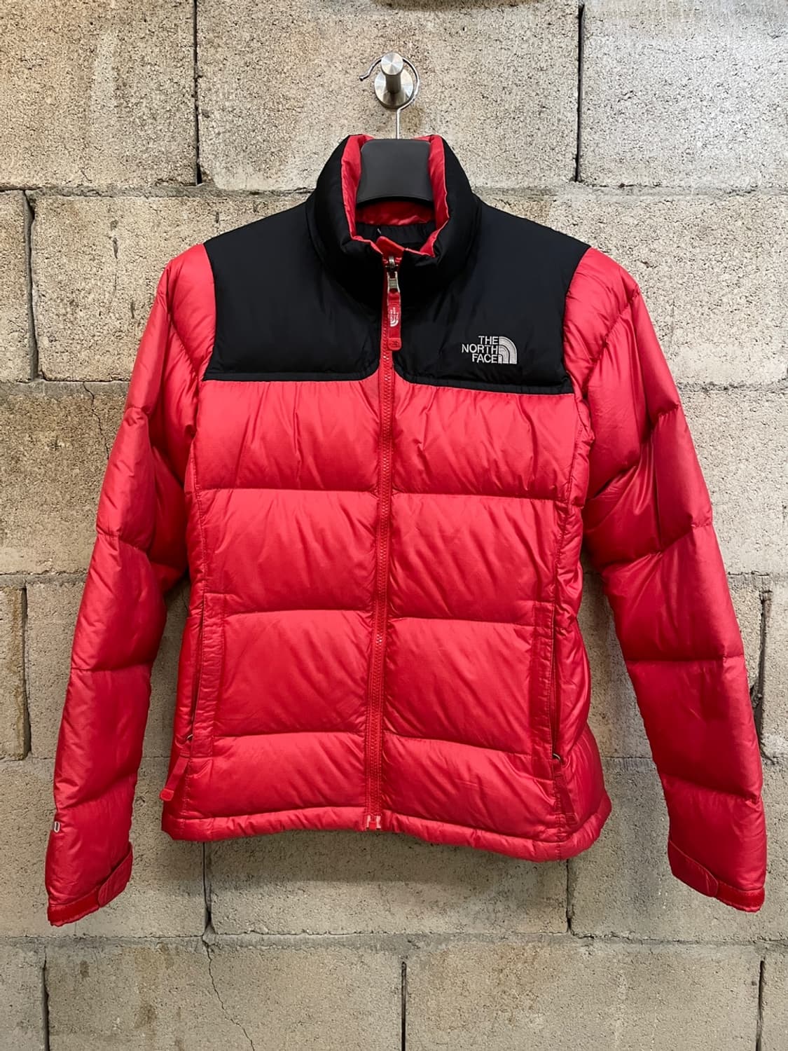 노스페이스 눕시 700 다운 패딩 상품이미지1