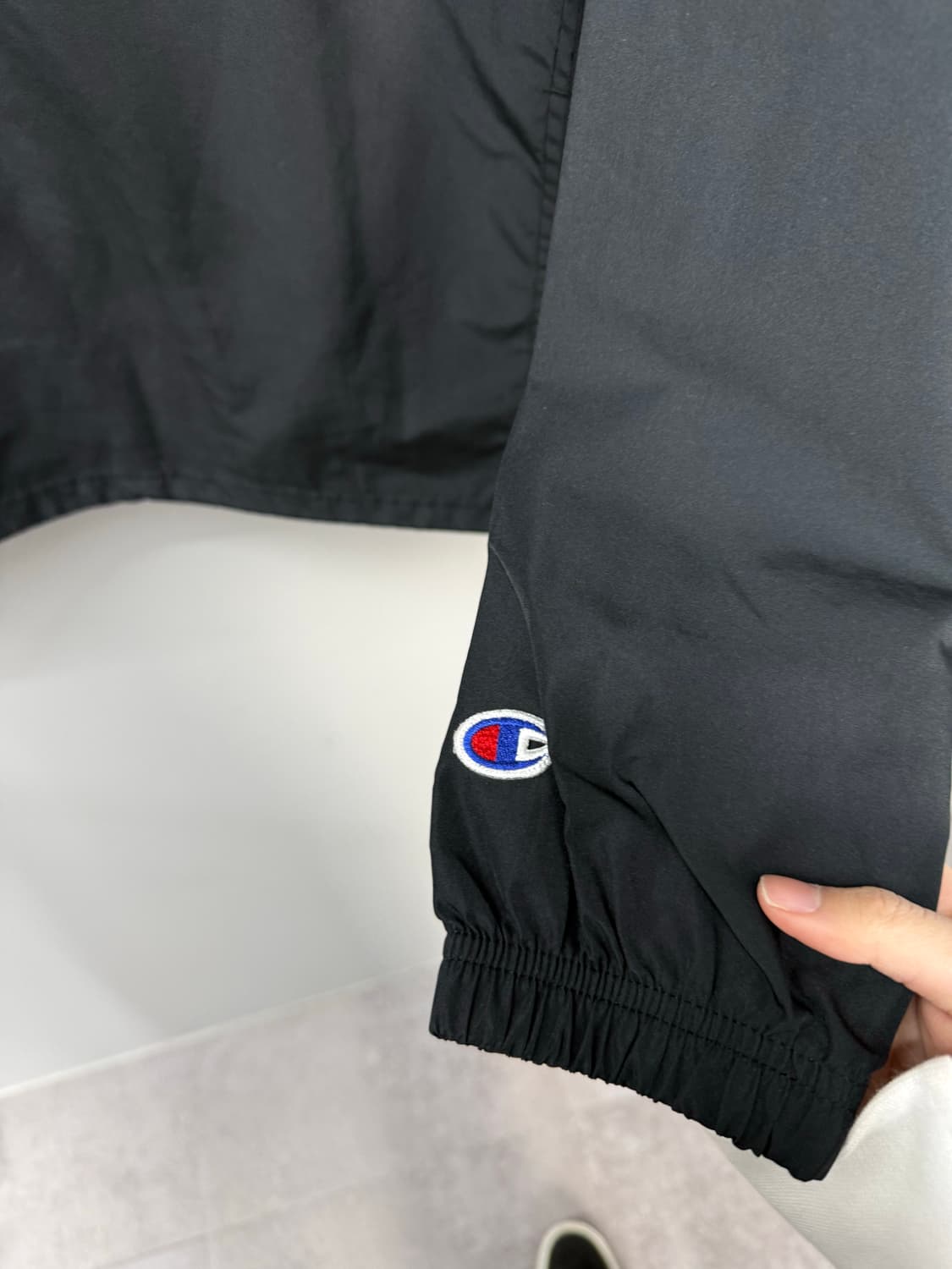 챔피온 아치 로고 빅프린팅 블랙 풀오버 아노락 자켓 H1428 상품이미지4